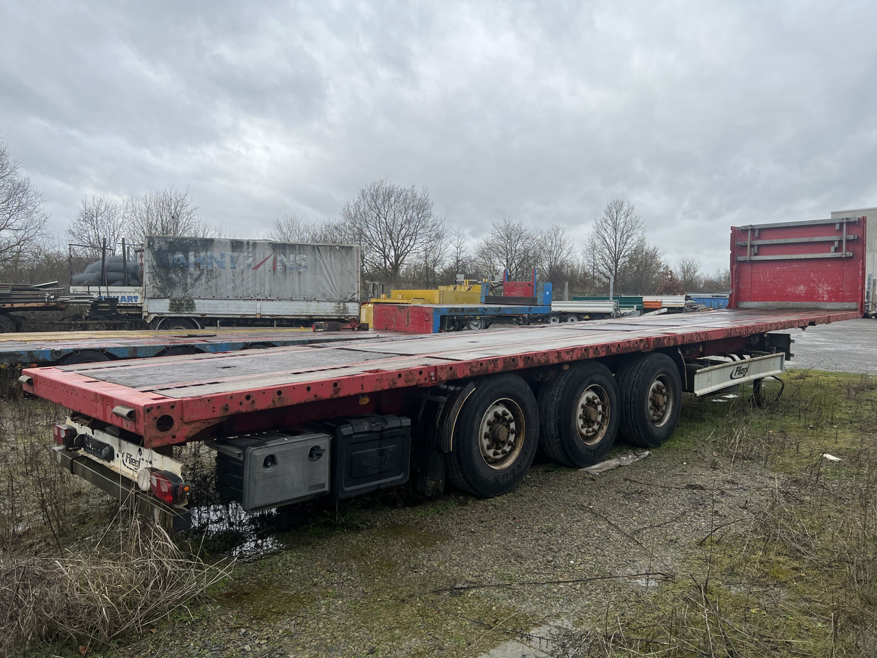 Fliegl SDS350 3 Achs Sattelauflieger - סמיטריילר צד נופל/ שטוח: תמונה 1 Fliegl SDS350 3 Achs Sattelauflieger - סמיטריילר צד נופל/ שטוח: תמונה 1