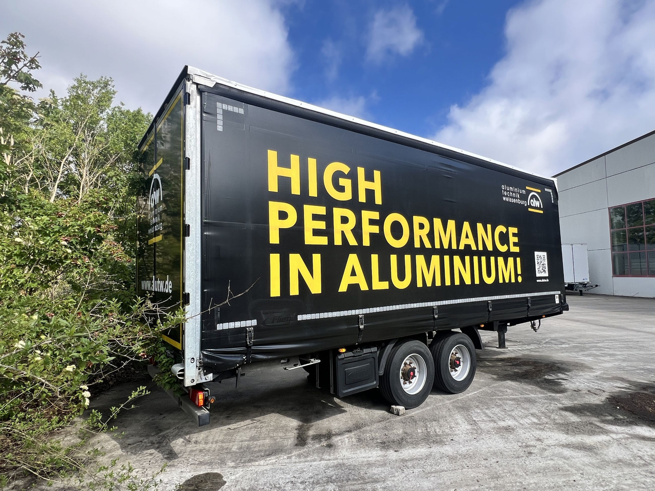 קרון נגרר עם וילונות צד Fliegl TPS135  13,5 t Tandemplanenanhänger, neuwertig: תמונה 7