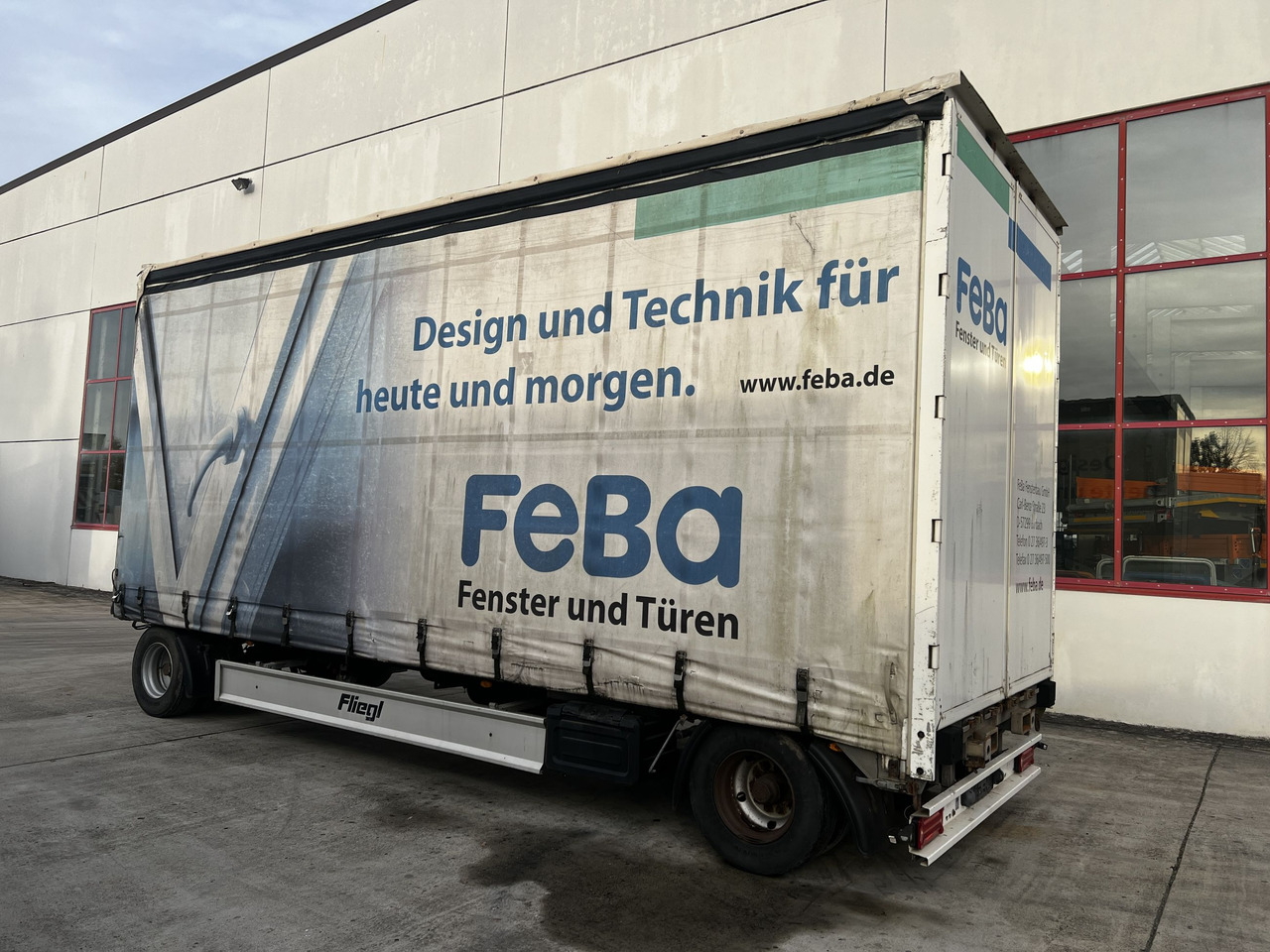 Fliegl ZPS180 2 Achs Jumbo- Planenanhänger - קרון נגרר עם וילונות צד: תמונה 3 Fliegl ZPS180 2 Achs Jumbo- Planenanhänger - קרון נגרר עם וילונות צד: תמונה 3