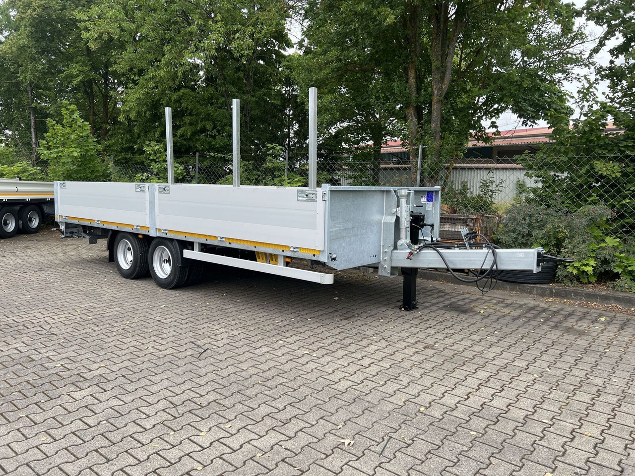 Möslein 14,4 t Tandem- Pritschenanhänger- Tieflader - קרון נגרר צד נופל/ שטוח: תמונה 4 Möslein 14,4 t Tandem- Pritschenanhänger- Tieflader - קרון נגרר צד נופל/ שטוח: תמונה 4