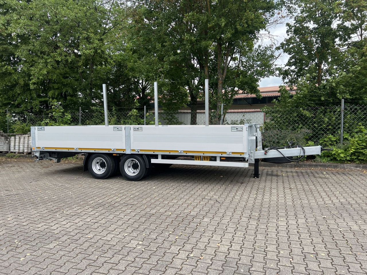 Möslein 14,4 t Tandem- Pritschenanhänger- Tieflader - קרון נגרר צד נופל/ שטוח: תמונה 1 Möslein 14,4 t Tandem- Pritschenanhänger- Tieflader - קרון נגרר צד נופל/ שטוח: תמונה 1