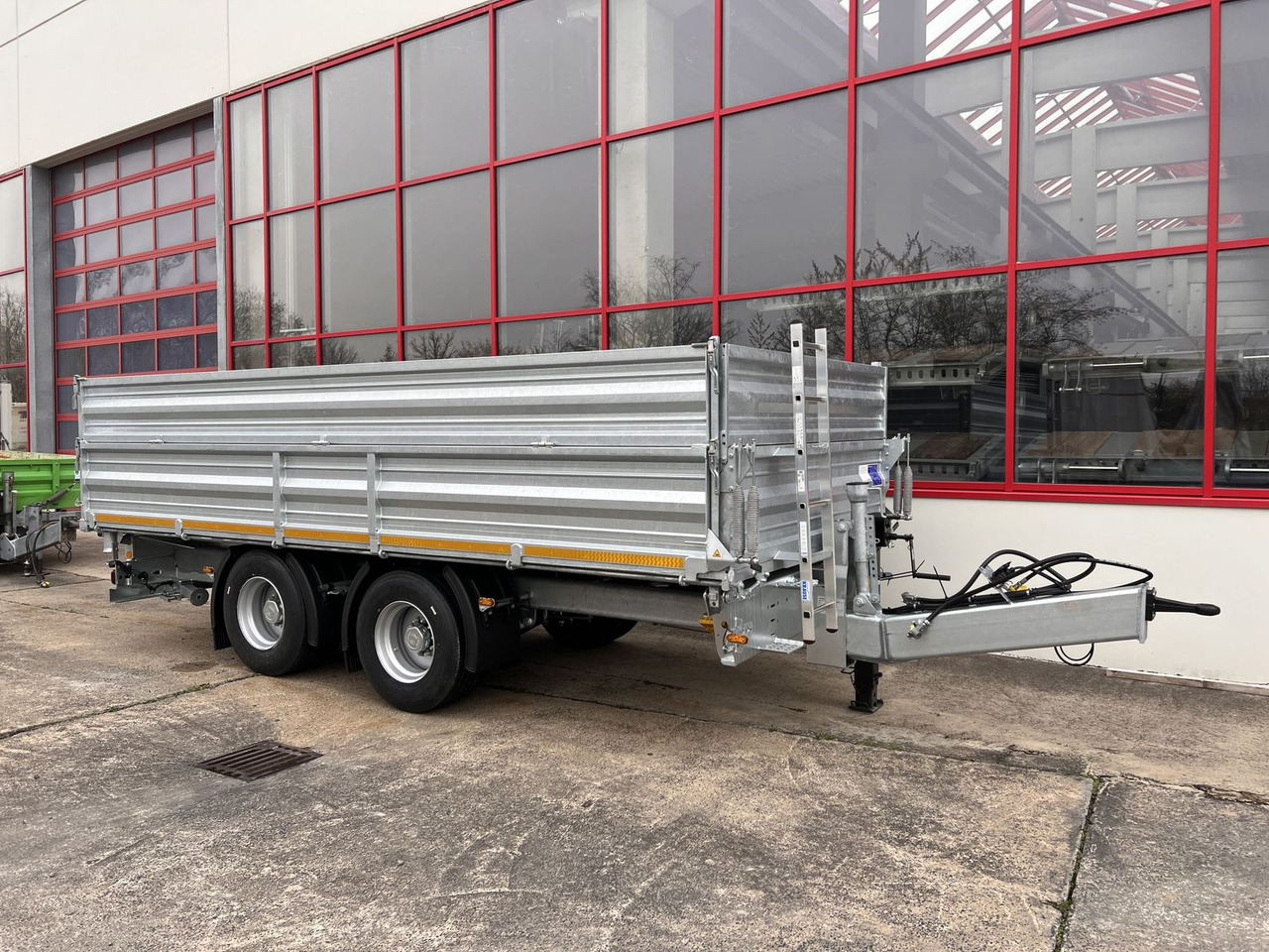 Möslein 19 t Tandem 3 Seiten Kipper TiefladerAufsatzbor - קרון נגרר עם מזהיר: תמונה 2 Möslein 19 t Tandem 3 Seiten Kipper TiefladerAufsatzbor - קרון נגרר עם מזהיר: תמונה 2