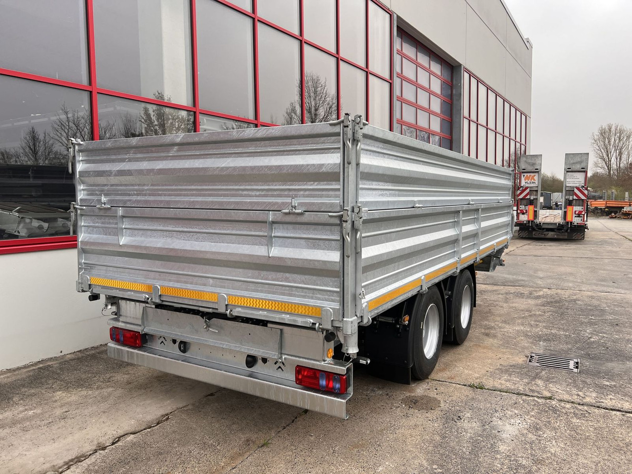 Möslein 19 t Tandem 3 Seiten Kipper TiefladerAufsatzbor - קרון נגרר עם מזהיר: תמונה 5 Möslein 19 t Tandem 3 Seiten Kipper TiefladerAufsatzbor - קרון נגרר עם מזהיר: תמונה 5