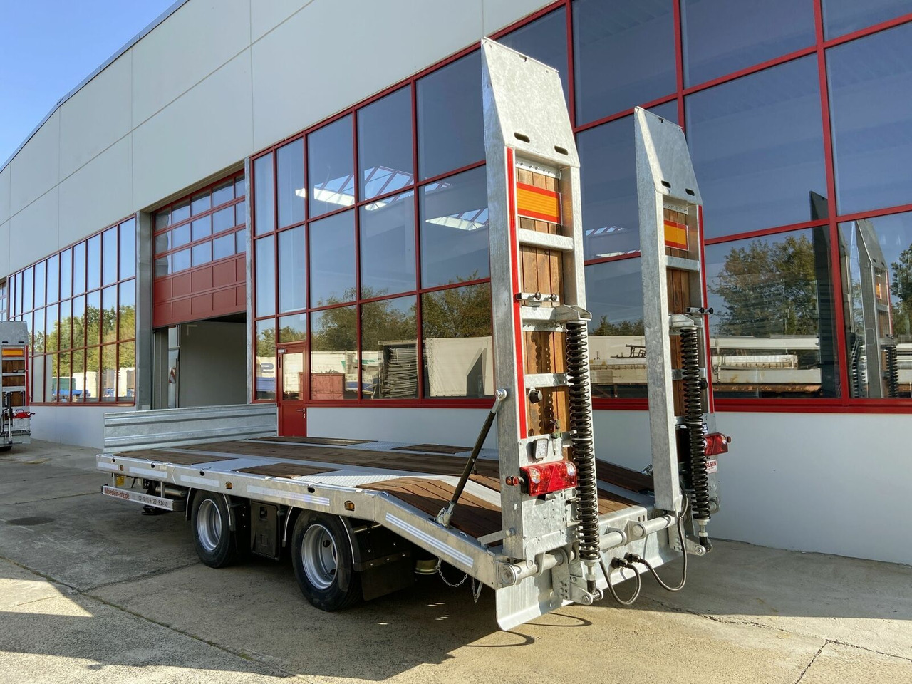 Möslein 21 t Tandemtieflader, Luftgefedert, NEU - קרון נגרר עם מטען נמוך: תמונה 4 Möslein 21 t Tandemtieflader, Luftgefedert, NEU - קרון נגרר עם מטען נמוך: תמונה 4