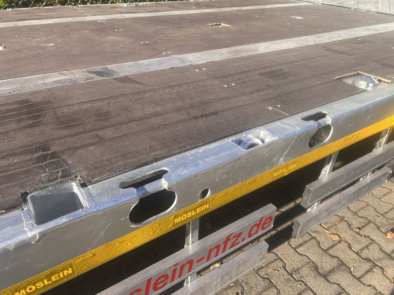 קרון נגרר צד נופל/ שטוח Möslein  3 Achs Jumbo- Plato- Anhänger 8,60 m, Mega: תמונה 8
