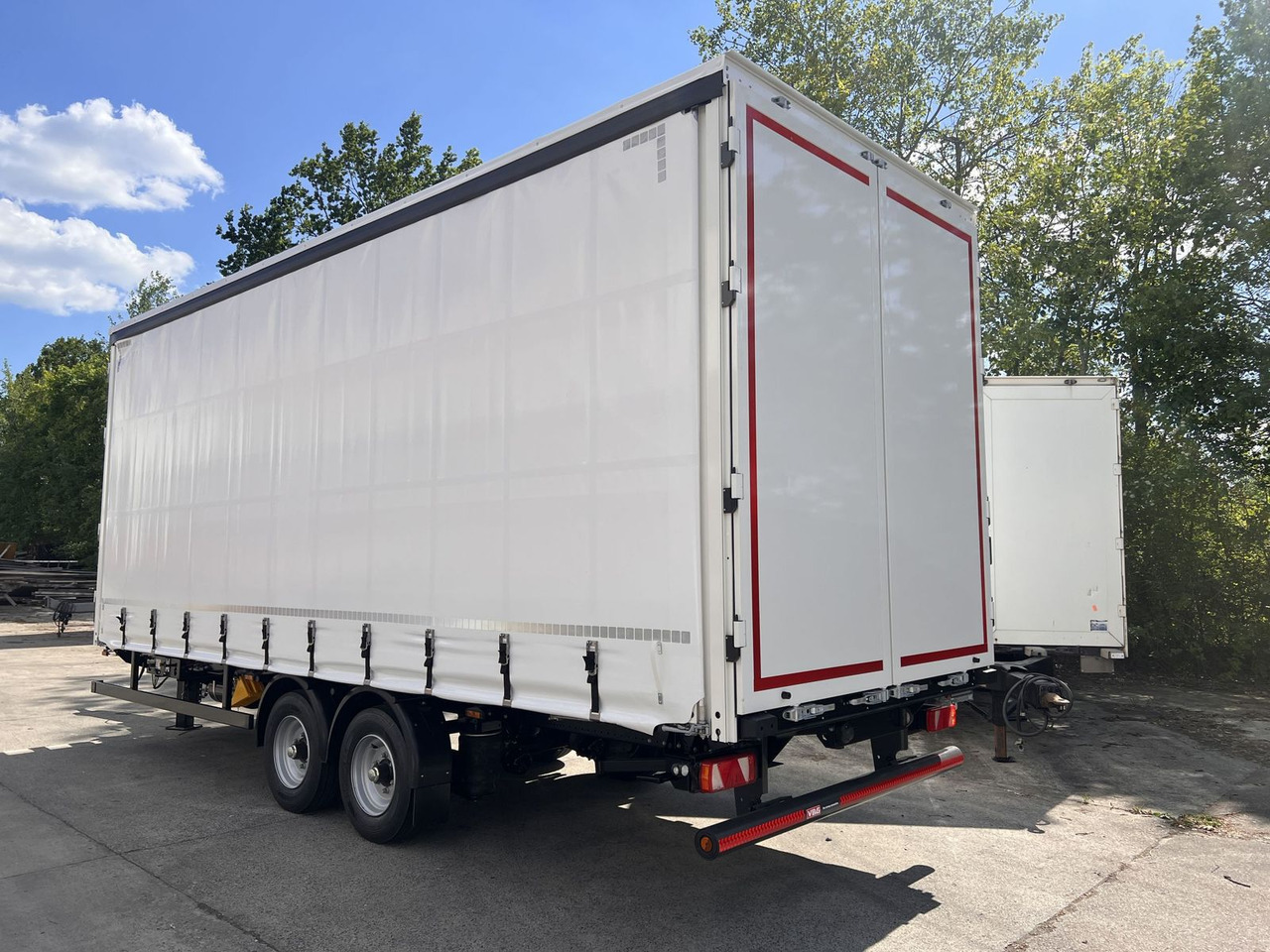Möslein NEUER Tandem- Planenanhänger Durchladbar - משאית וילונות צד: תמונה 2 Möslein NEUER Tandem- Planenanhänger Durchladbar - משאית וילונות צד: תמונה 2