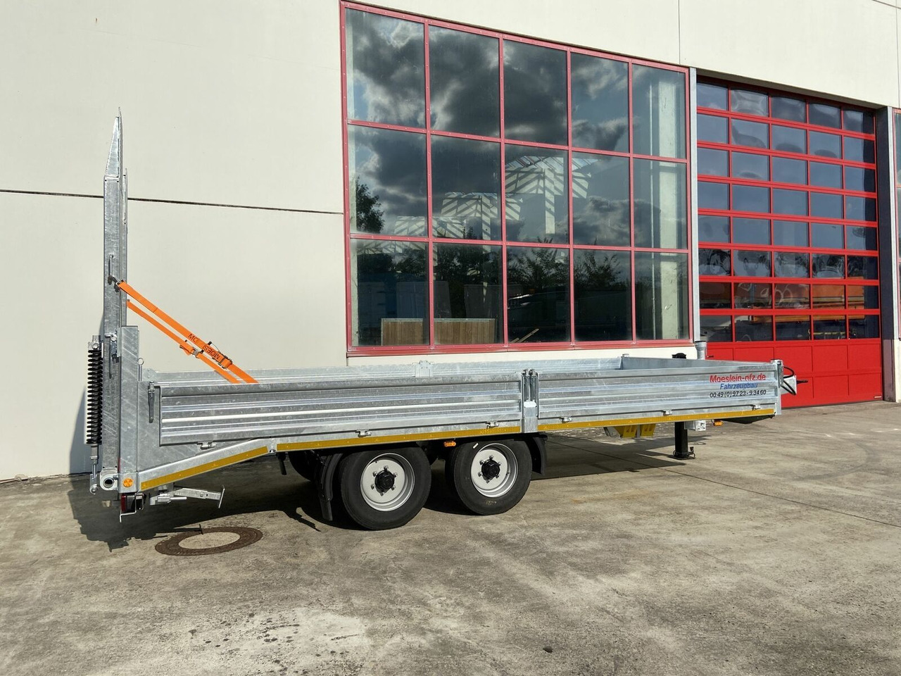 Möslein Neuer 13 t Tandemtieflader, Stahl- Boden - קרון נגרר עם מטען נמוך: תמונה 4 Möslein Neuer 13 t Tandemtieflader, Stahl- Boden - קרון נגרר עם מטען נמוך: תמונה 4