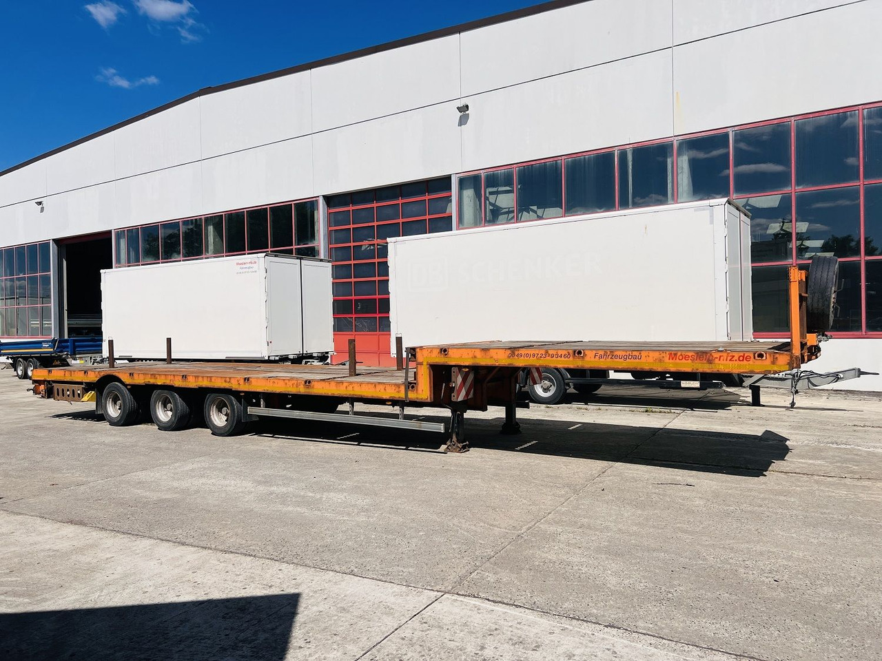 Möslein STO 3 Schwebheim 3 Achs Satteltieflader Plato 45 t GGfür Fertigteile, Baumaschinen oder Container - סמיטריילר עם מטען נמוך: תמונה 4 Möslein STO 3 Schwebheim 3 Achs Satteltieflader Plato 45 t GGfür Fertigteile, Baumaschinen oder Container - סמיטריילר עם מטען נמוך: תמונה 4