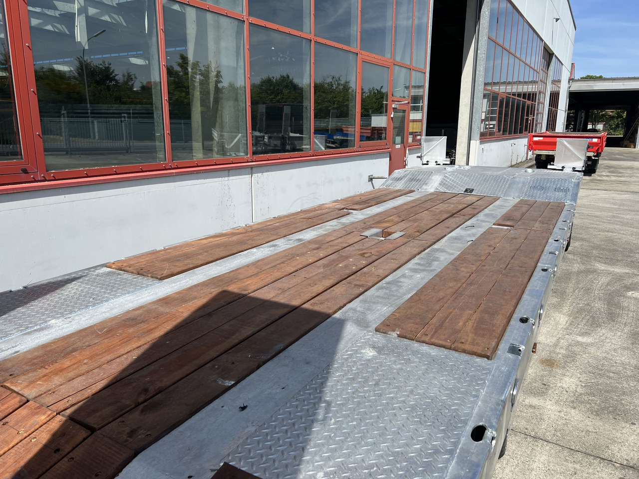 Möslein T 2 Schwebheim Neuer 2 Achs Tieflader- Anhänger, Verbreiterung - קרון נגרר עם מטען נמוך: תמונה 5 Möslein T 2 Schwebheim Neuer 2 Achs Tieflader- Anhänger, Verbreiterung - קרון נגרר עם מטען נמוך: תמונה 5