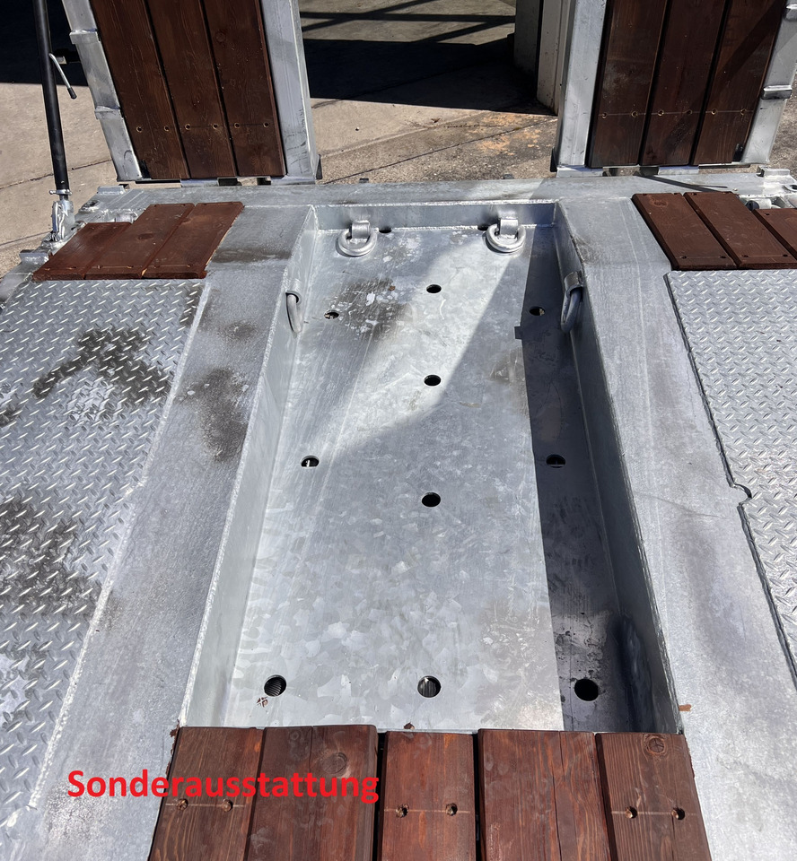 Möslein T 3-9,20 F 3 Achs Tieflader mit gerader Ladefläche 9 m, Neufahrzeug - קרון נגרר עם מטען נמוך: תמונה 5 Möslein T 3-9,20 F 3 Achs Tieflader mit gerader Ladefläche 9 m, Neufahrzeug - קרון נגרר עם מטען נמוך: תמונה 5