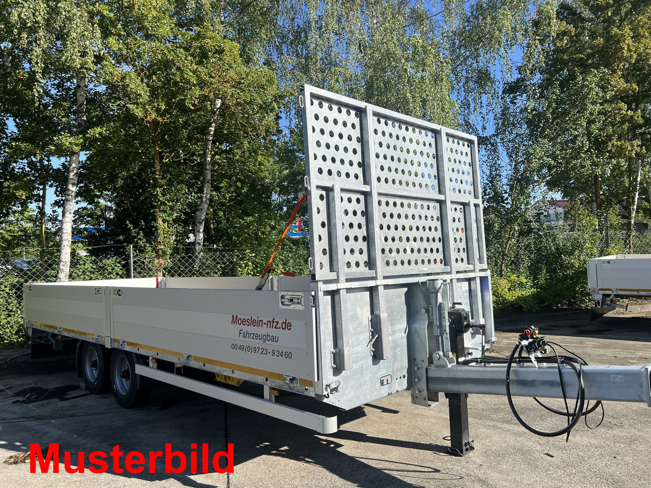 Möslein THT 14,4 G 6,2 14,4 t GG Tandem- Pritschenanhänger- Tieflader - קרון נגרר צד נופל/ שטוח: תמונה 2 Möslein THT 14,4 G 6,2 14,4 t GG Tandem- Pritschenanhänger- Tieflader - קרון נגרר צד נופל/ שטוח: תמונה 2