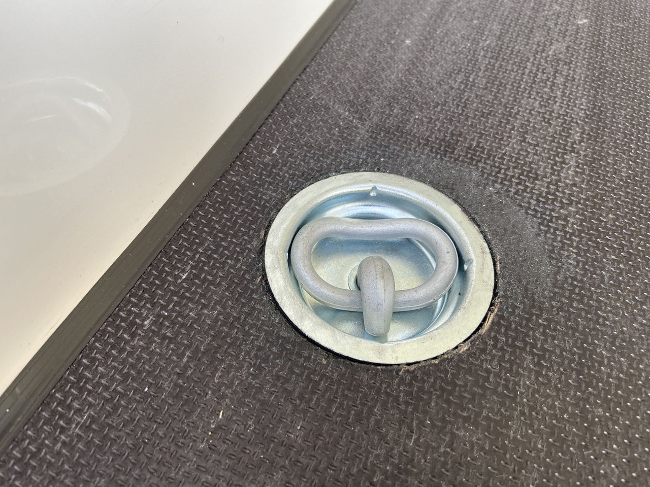 Möslein TKO 105 D 6m weiß Tandem- Koffer, Durchladbar, -- Neufahrzeug -- - קרון נגרר בתיבה סגורה: תמונה 5 Möslein TKO 105 D 6m weiß Tandem- Koffer, Durchladbar, -- Neufahrzeug -- - קרון נגרר בתיבה סגורה: תמונה 5