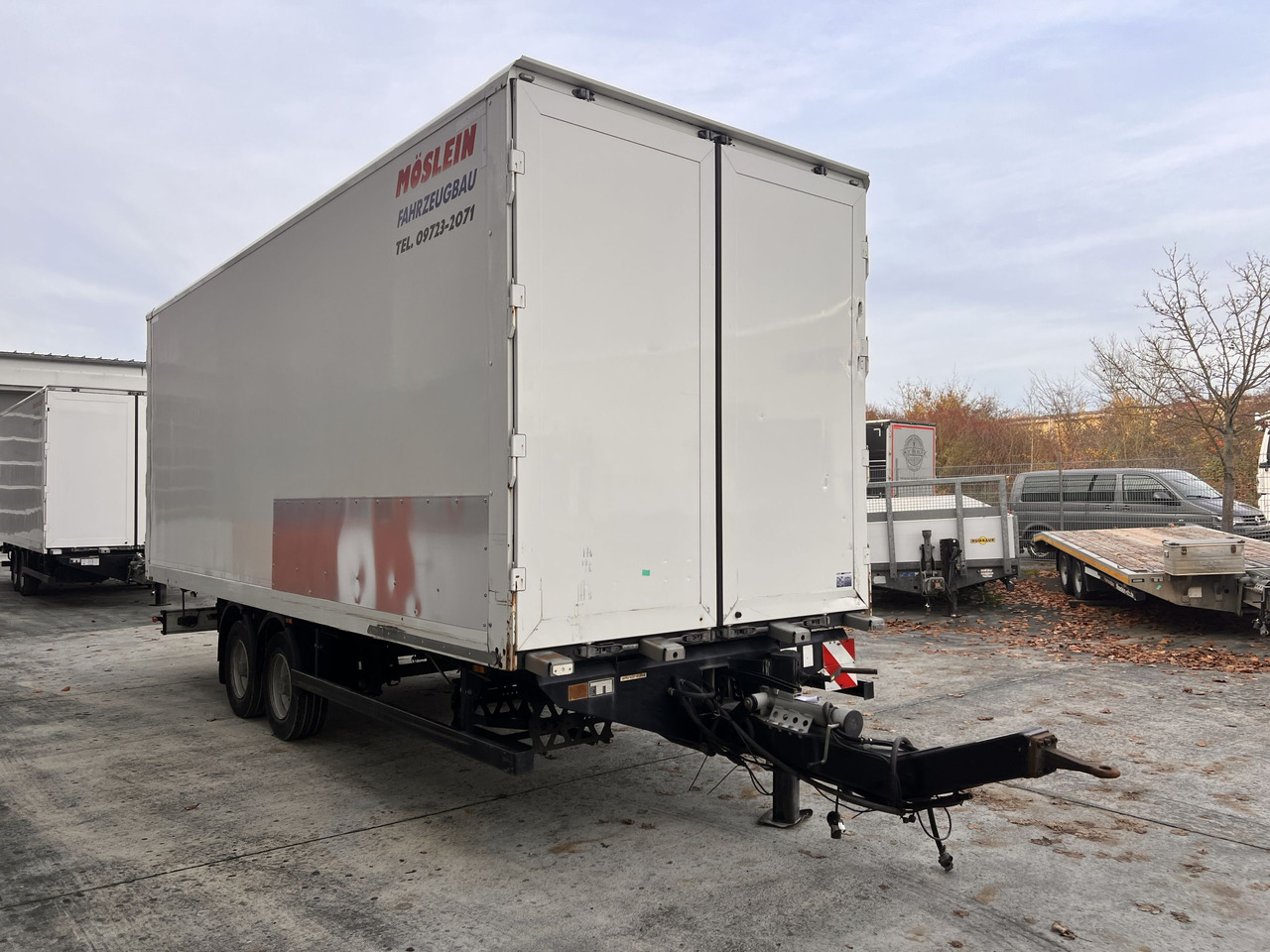 Möslein TKO 105 D Schwebheim Tandem- Koffer- Anhänger, Durchladbar - קרון נגרר בתיבה סגורה: תמונה 4 Möslein TKO 105 D Schwebheim Tandem- Koffer- Anhänger, Durchladbar - קרון נגרר בתיבה סגורה: תמונה 4