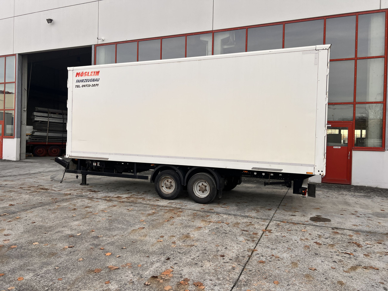 Möslein TKO 105 D Schwebheim Tandem- Koffer- Anhänger, Durchladbar - קרון נגרר בתיבה סגורה: תמונה 5 Möslein TKO 105 D Schwebheim Tandem- Koffer- Anhänger, Durchladbar - קרון נגרר בתיבה סגורה: תמונה 5