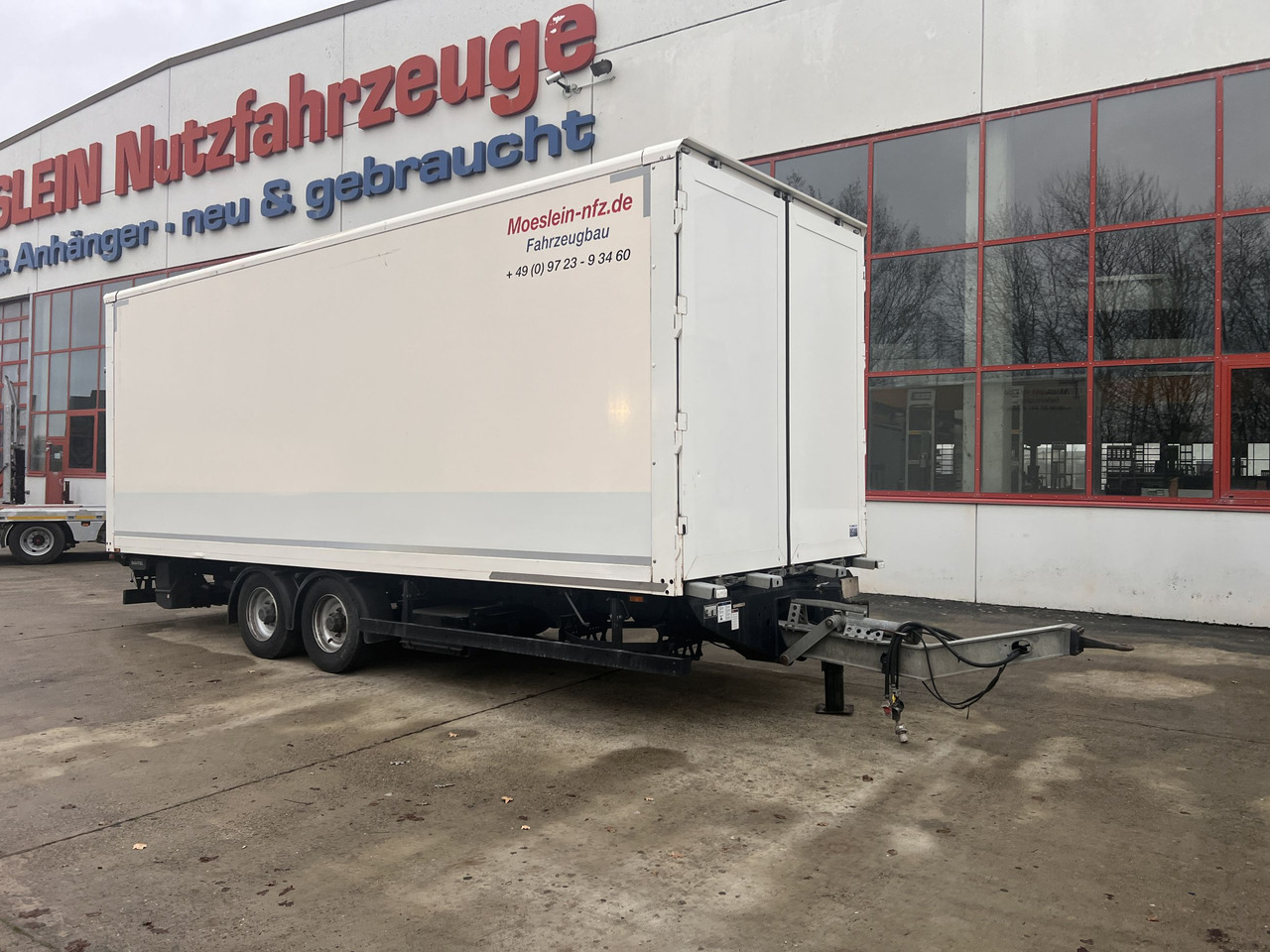חָדָשׁ קרון נגרר בתיבה סגורה Möslein TKO 105 DL Schwebheim  Tandem Koffer mit Ladebordwand 1,5 t + Durchladbar: תמונה 6
