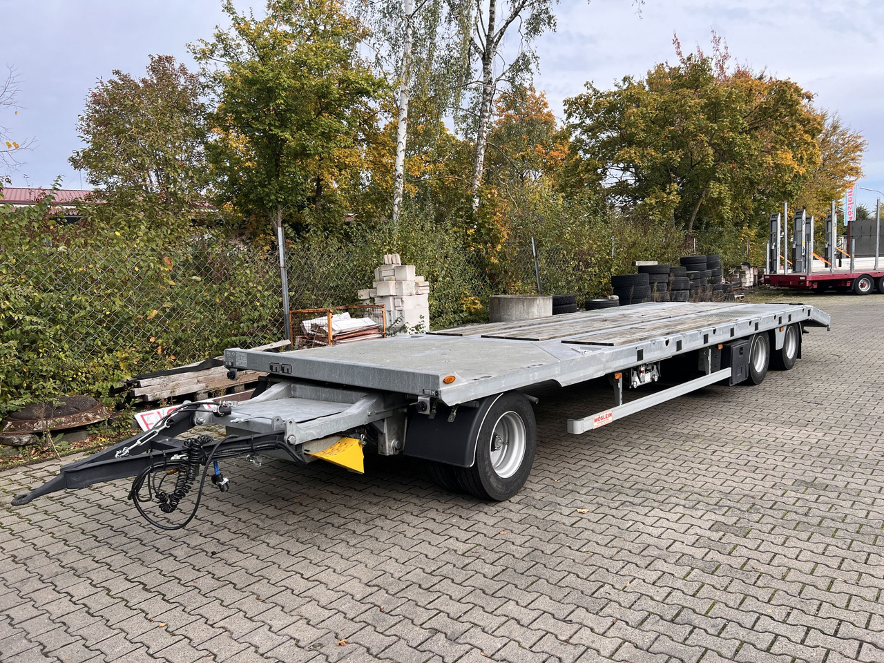 Möslein TO 3 F Schwebheim 3 Achs Tiefladeranhänger - קרון נגרר עם מטען נמוך: תמונה 3 Möslein TO 3 F Schwebheim 3 Achs Tiefladeranhänger - קרון נגרר עם מטען נמוך: תמונה 3