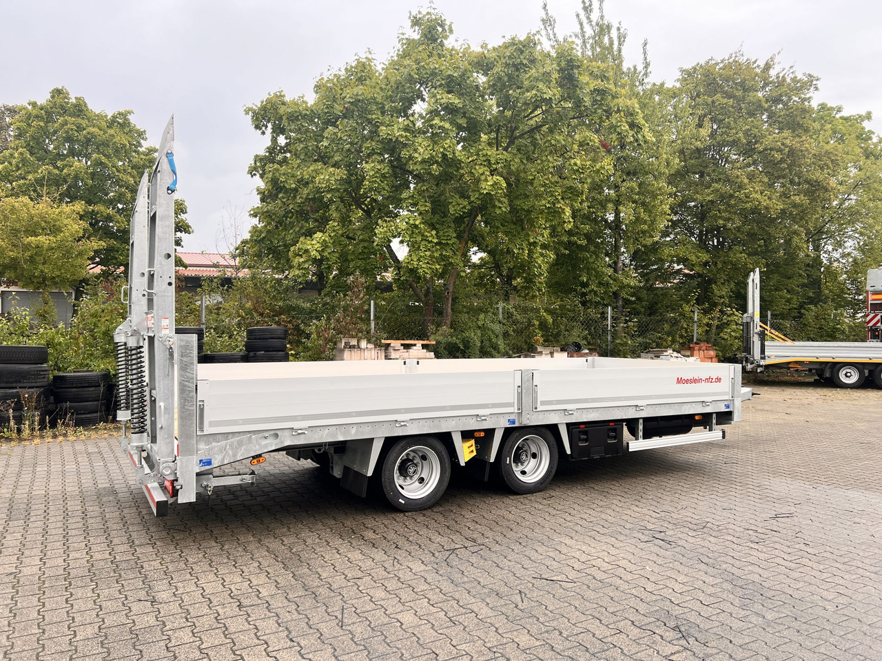 Möslein TT 14 14,4 t TandemtiefladerNeufahrzeug - קרון נגרר עם מטען נמוך: תמונה 2 Möslein TT 14 14,4 t TandemtiefladerNeufahrzeug - קרון נגרר עם מטען נמוך: תמונה 2