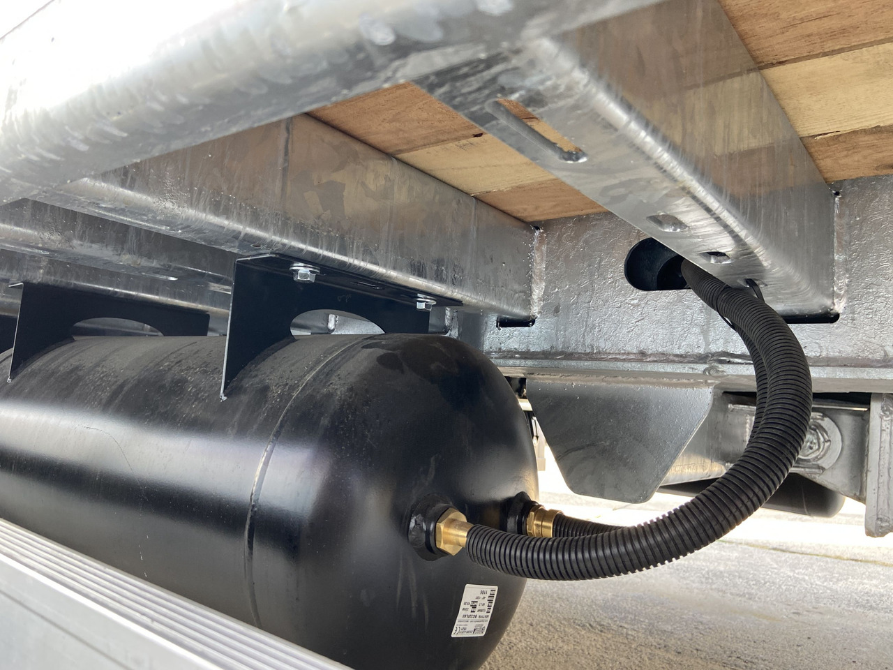 Möslein TT21- 7,2 21 t Tandemtieflader, Luftgefedert, NEU - קרון נגרר עם מטען נמוך: תמונה 2 Möslein TT21- 7,2 21 t Tandemtieflader, Luftgefedert, NEU - קרון נגרר עם מטען נמוך: תמונה 2