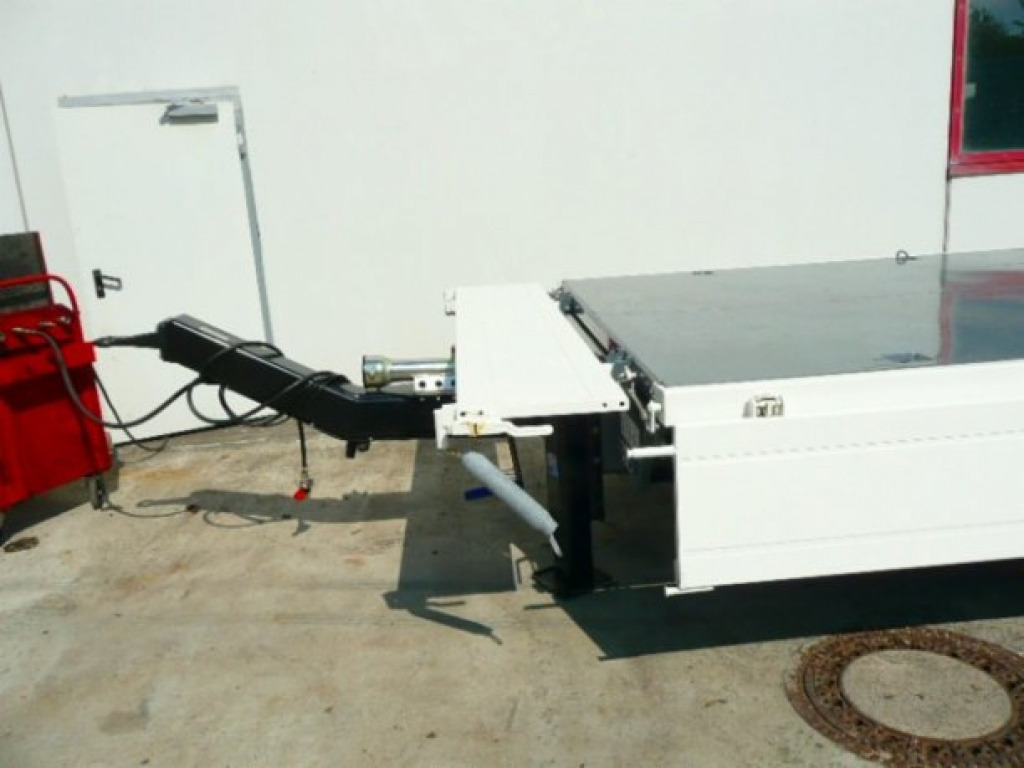 Möslein TTD11 weiß neuer Tandem 3- Seitenkipper Tieflader-- Neufahrzeug -- - קרון נגרר עם מזהיר: תמונה 5 Möslein TTD11 weiß neuer Tandem 3- Seitenkipper Tieflader-- Neufahrzeug -- - קרון נגרר עם מזהיר: תמונה 5