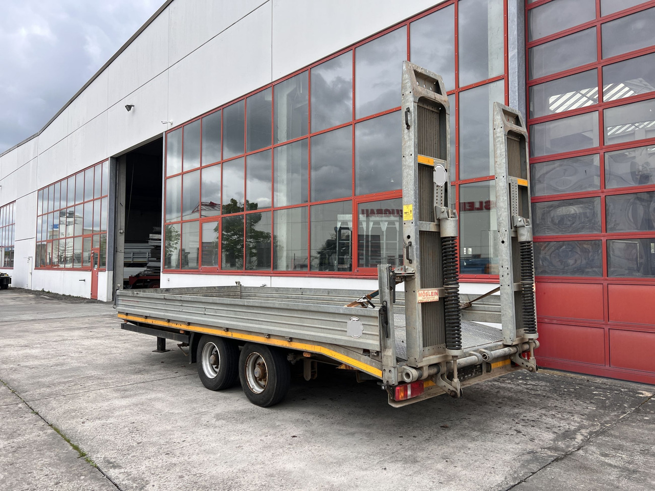 Möslein TTS 13 Schwebheim 13 t Tandemtieflader - קרון נגרר עם מטען נמוך: תמונה 5 Möslein TTS 13 Schwebheim 13 t Tandemtieflader - קרון נגרר עם מטען נמוך: תמונה 5