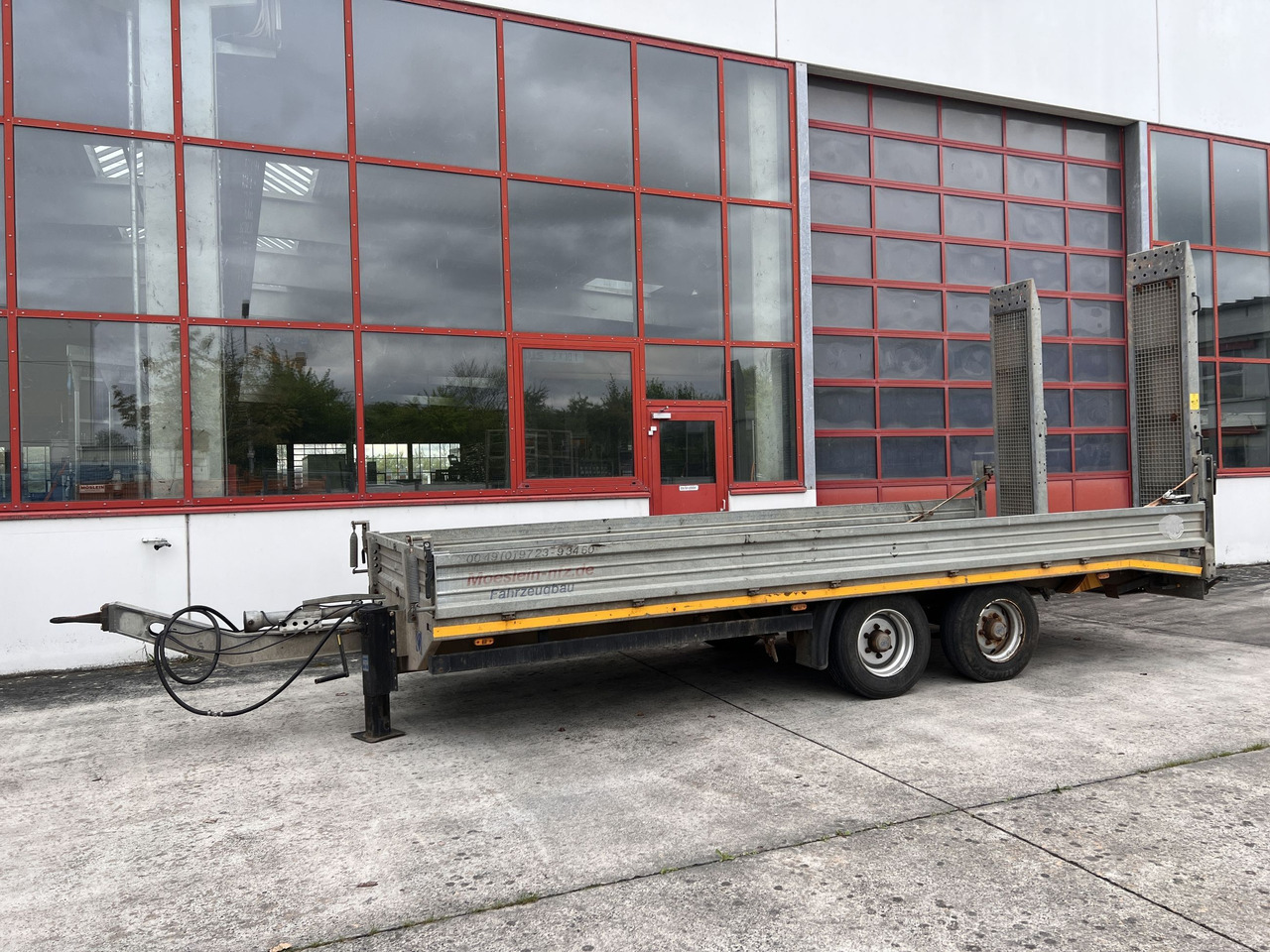 Möslein TTS 13 Schwebheim 13 t Tandemtieflader - קרון נגרר עם מטען נמוך: תמונה 1 Möslein TTS 13 Schwebheim 13 t Tandemtieflader - קרון נגרר עם מטען נמוך: תמונה 1