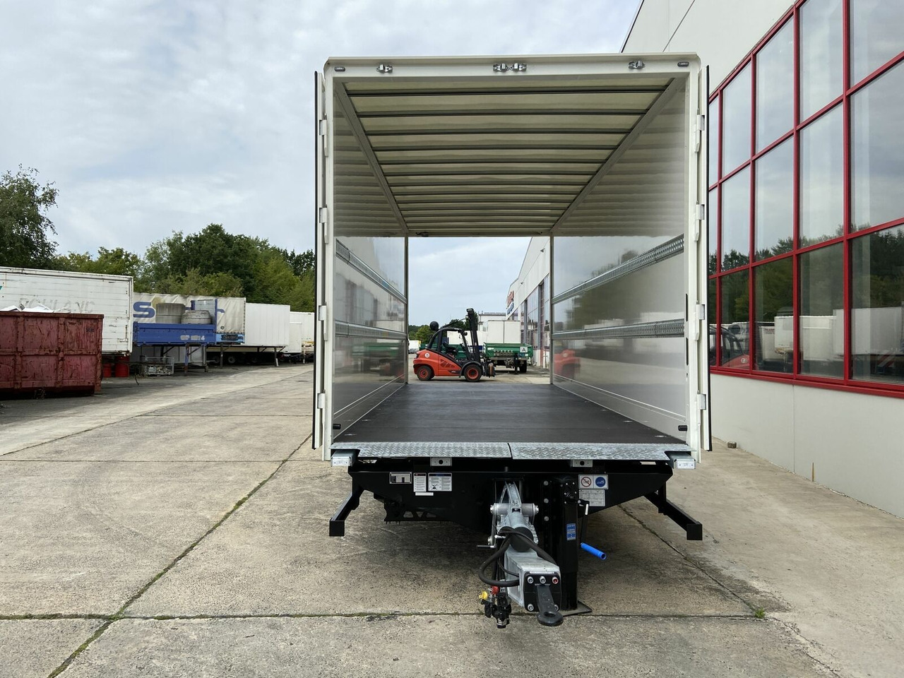 Möslein Tandem- Koffer, Durchladbar, -- Neufahrzeug -- - קרון נגרר בתיבה סגורה: תמונה 2 Möslein Tandem- Koffer, Durchladbar, -- Neufahrzeug -- - קרון נגרר בתיבה סגורה: תמונה 2