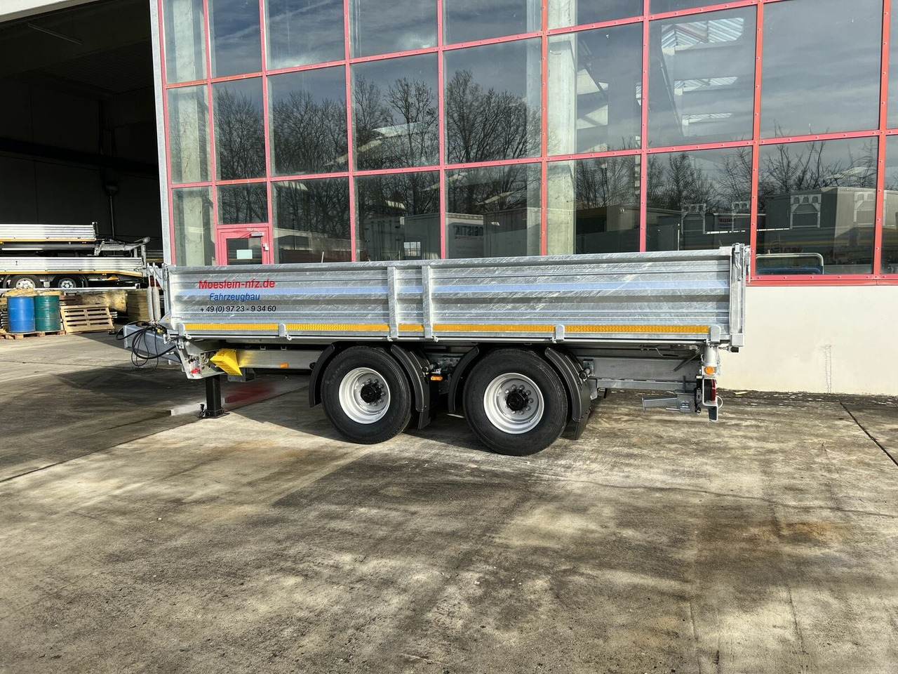 Möslein neuer 19 t Tandemkipper- Tieflader - קרון נגרר עם מזהיר: תמונה 4 Möslein neuer 19 t Tandemkipper- Tieflader - קרון נגרר עם מזהיר: תמונה 4