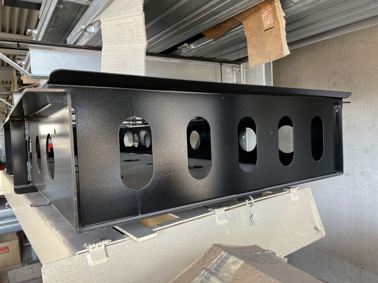 Müller-Mitteltal Staufach für Alu- Rampen - סמיטריילר עם מטען נמוך: תמונה 1 Müller-Mitteltal Staufach für Alu- Rampen - סמיטריילר עם מטען נמוך: תמונה 1