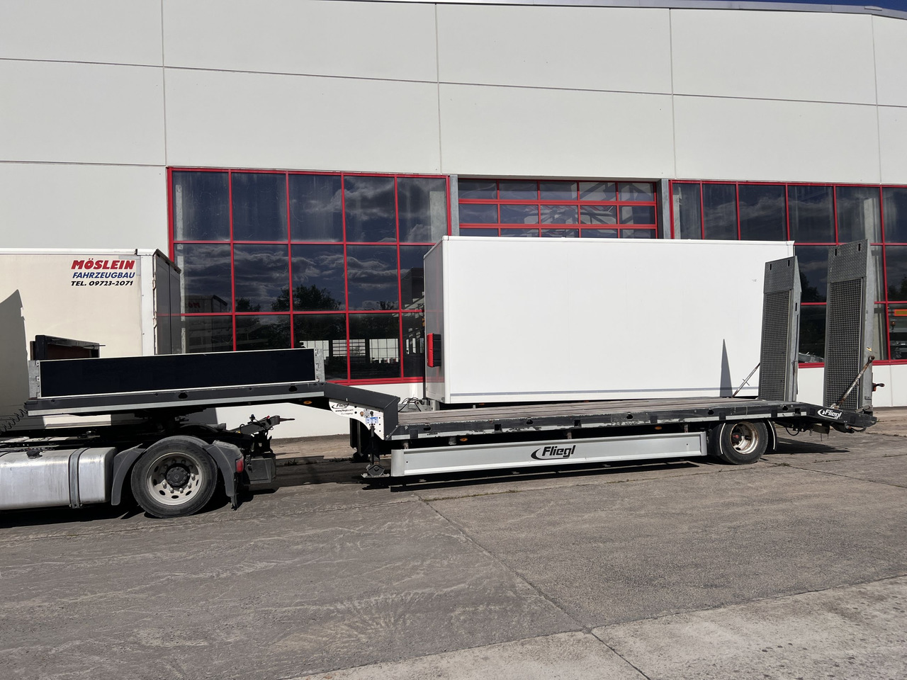 Müller Mitteltal T 1 Achs Satteltieflader - סמיטריילר עם מטען נמוך: תמונה 4 Müller Mitteltal T 1 Achs Satteltieflader - סמיטריילר עם מטען נמוך: תמונה 4