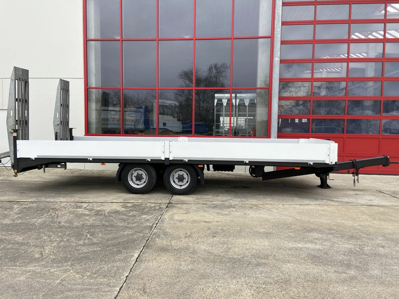 Tandemtieflader 7 m LadeflächeNeuwertig - קרון נגרר עם מטען נמוך: תמונה 1 Tandemtieflader 7 m LadeflächeNeuwertig - קרון נגרר עם מטען נמוך: תמונה 1