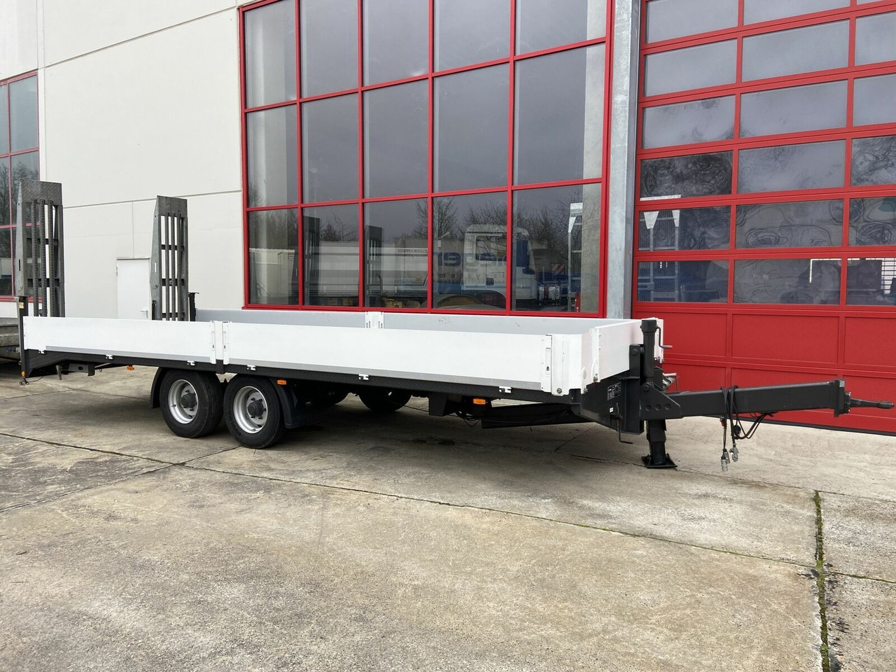 Tandemtieflader 7 m LadeflächeNeuwertig - קרון נגרר עם מטען נמוך: תמונה 2 Tandemtieflader 7 m LadeflächeNeuwertig - קרון נגרר עם מטען נמוך: תמונה 2