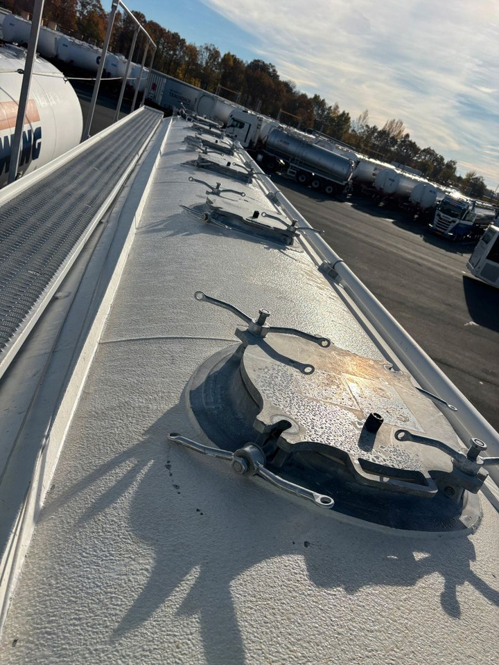 Feldbinder KIP 60.3 E-Hydraulik - סמיטריילר Silo: תמונה 5 Feldbinder KIP 60.3 E-Hydraulik - סמיטריילר Silo: תמונה 5