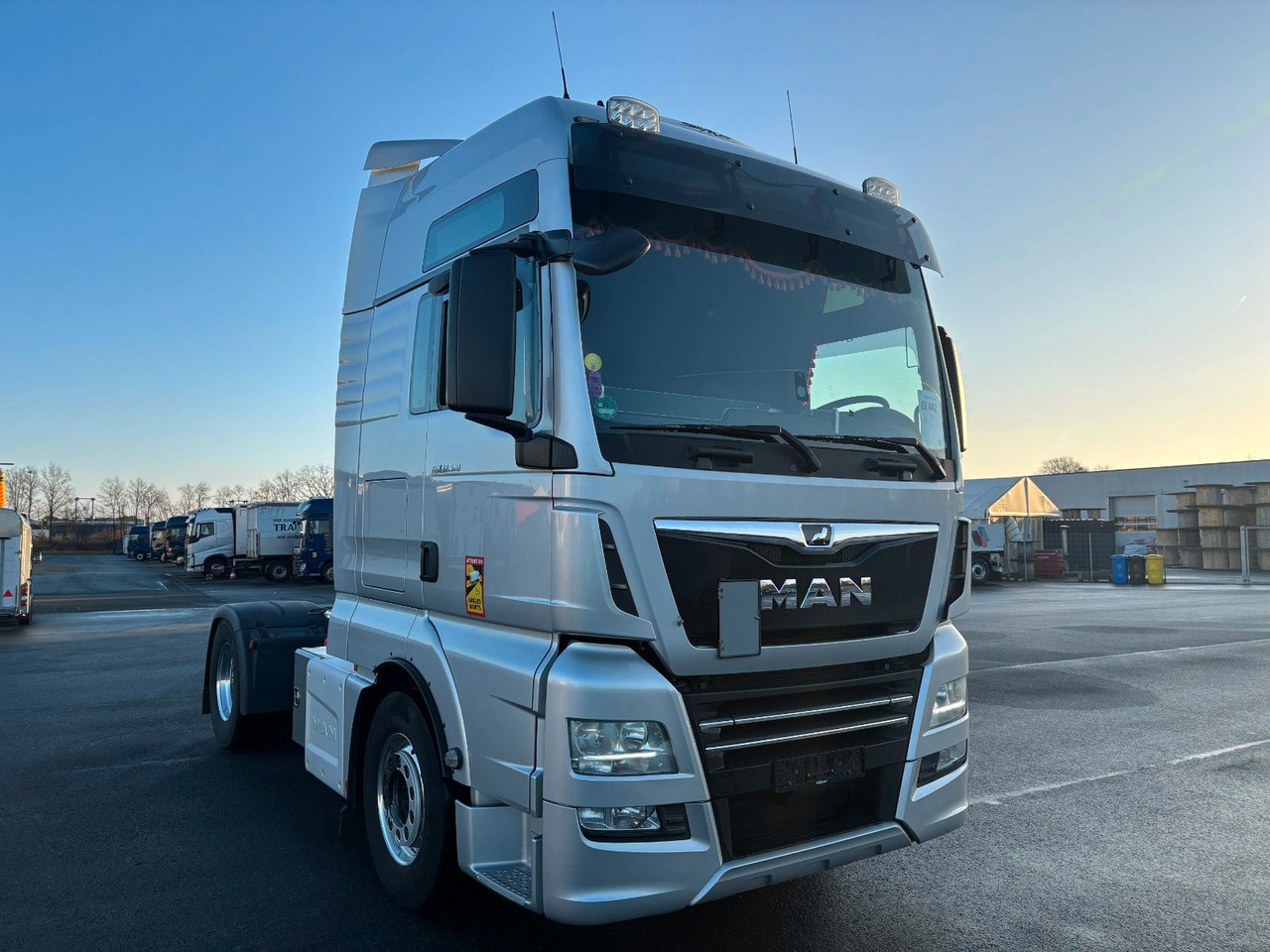 MAN TGX 18.510 XXL Retarder ACC LGS - יחידת טרקטור: תמונה 1 MAN TGX 18.510 XXL Retarder ACC LGS - יחידת טרקטור: תמונה 1