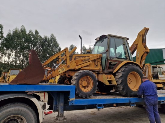 CASE 580K - מחפרון: תמונה 1 CASE 580K - מחפרון: תמונה 1