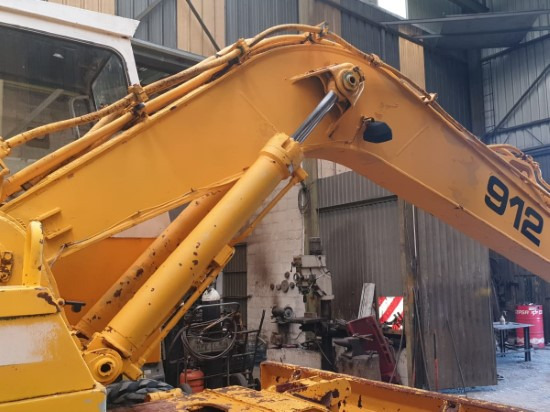 LIEBHERR 912 (CILINDRO HIDRÁULICO) - צילינדר הידרולי עבור מכונת בנייה: תמונה 2 LIEBHERR 912 (CILINDRO HIDRÁULICO) - צילינדר הידרולי עבור מכונת בנייה: תמונה 2