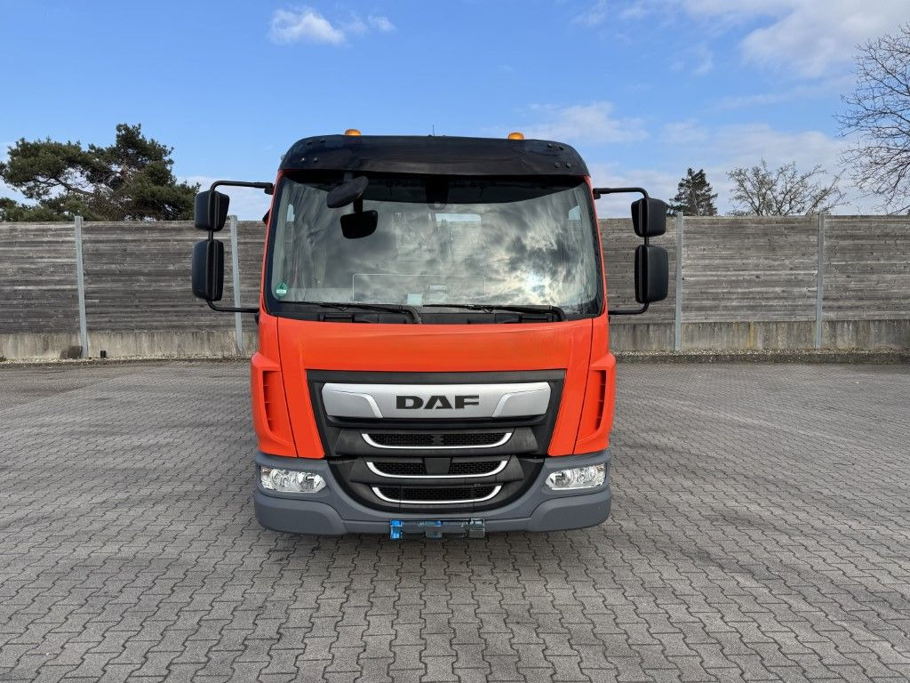 DAF FA LF 180 8t / Abrollkipper, Ladekran Containe - משאית הרמת וו, משאית מנוף: תמונה 3 DAF FA LF 180 8t / Abrollkipper, Ladekran Containe - משאית הרמת וו, משאית מנוף: תמונה 3
