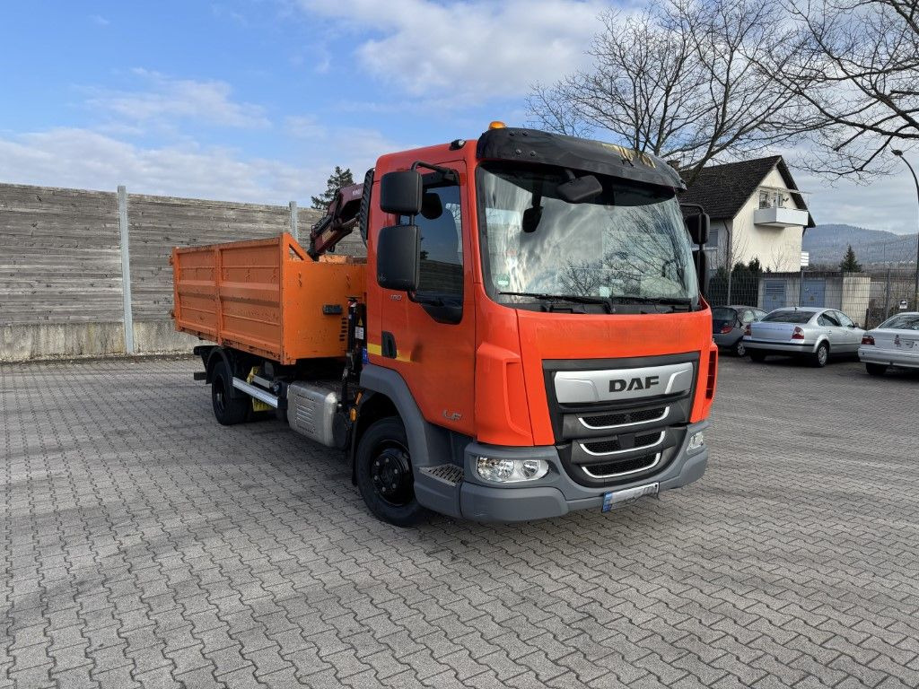 DAF FA LF 180 8t / Abrollkipper, Ladekran Containe - משאית הרמת וו, משאית מנוף: תמונה 4 DAF FA LF 180 8t / Abrollkipper, Ladekran Containe - משאית הרמת וו, משאית מנוף: תמונה 4