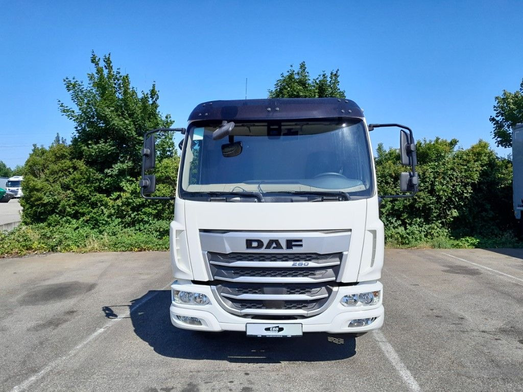 DAF FA XB 260 12t - משאית עם שלדת תא: תמונה 2 DAF FA XB 260 12t - משאית עם שלדת תא: תמונה 2