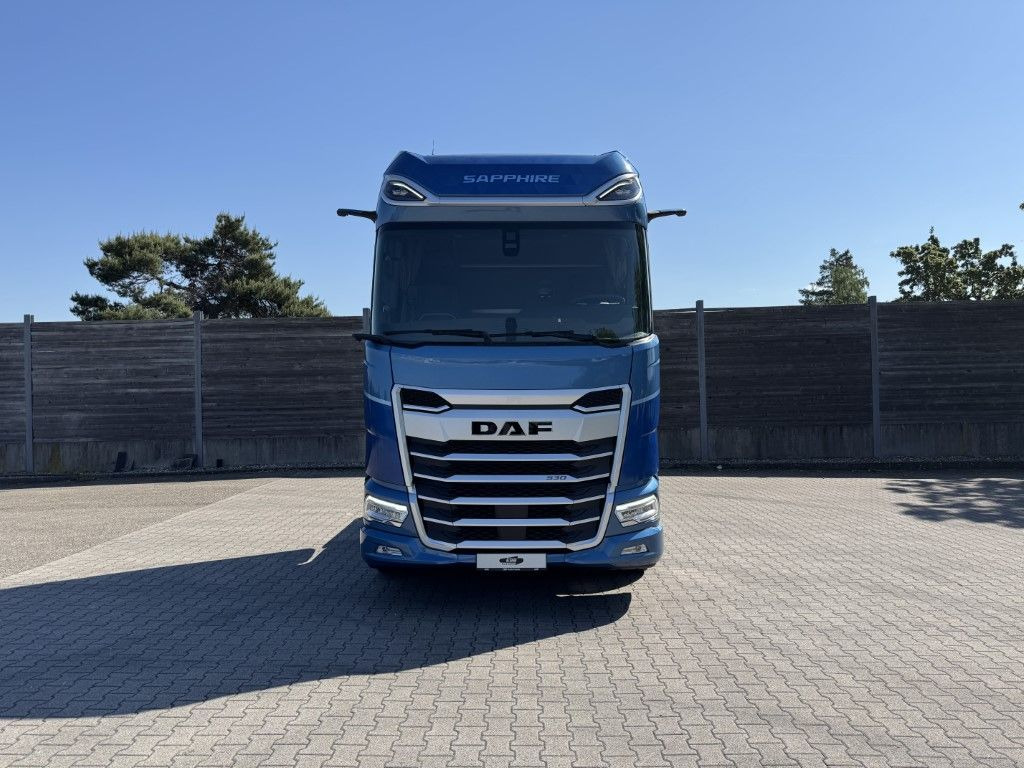 DAF FT XG 530 BLAU METALLIC Limited Edition - יחידת טרקטור: תמונה 5 DAF FT XG 530 BLAU METALLIC Limited Edition - יחידת טרקטור: תמונה 5