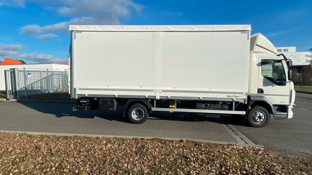 DAF LF 210 8t Pritsche-Plane LBW Tageszulassung DAF FA LF 210 08t Spier Pritsche-Plane - משאית וילונות צד: תמונה 4 DAF LF 210 8t Pritsche-Plane LBW Tageszulassung DAF FA LF 210 08t Spier Pritsche-Plane - משאית וילונות צד: תמונה 4