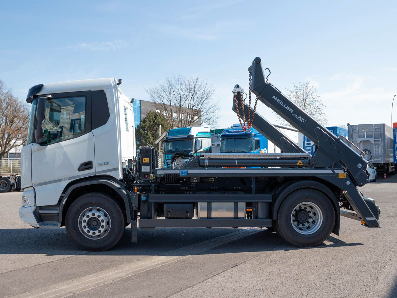 DAF XD 410 FA Meiller Absetzkipper DAF XD 410 FA Meiller Absetzkipper - משאית דילוג העמסה: תמונה 4 DAF XD 410 FA Meiller Absetzkipper DAF XD 410 FA Meiller Absetzkipper - משאית דילוג העמסה: תמונה 4
