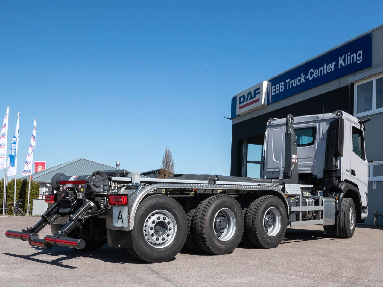 DAF XF 530 FAW mit VDL Abrollkipper DAF XF 530 FAW mit VDL Abrollkipper - משאית הרמת וו: תמונה 3 DAF XF 530 FAW mit VDL Abrollkipper DAF XF 530 FAW mit VDL Abrollkipper - משאית הרמת וו: תמונה 3
