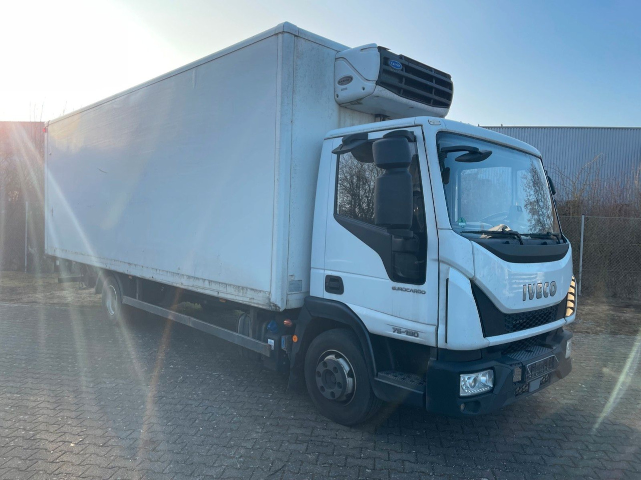 Iveco Eurocargo 75-190 - כלי רכב מסחרי עם תיבה: תמונה 1 Iveco Eurocargo 75-190 - כלי רכב מסחרי עם תיבה: תמונה 1