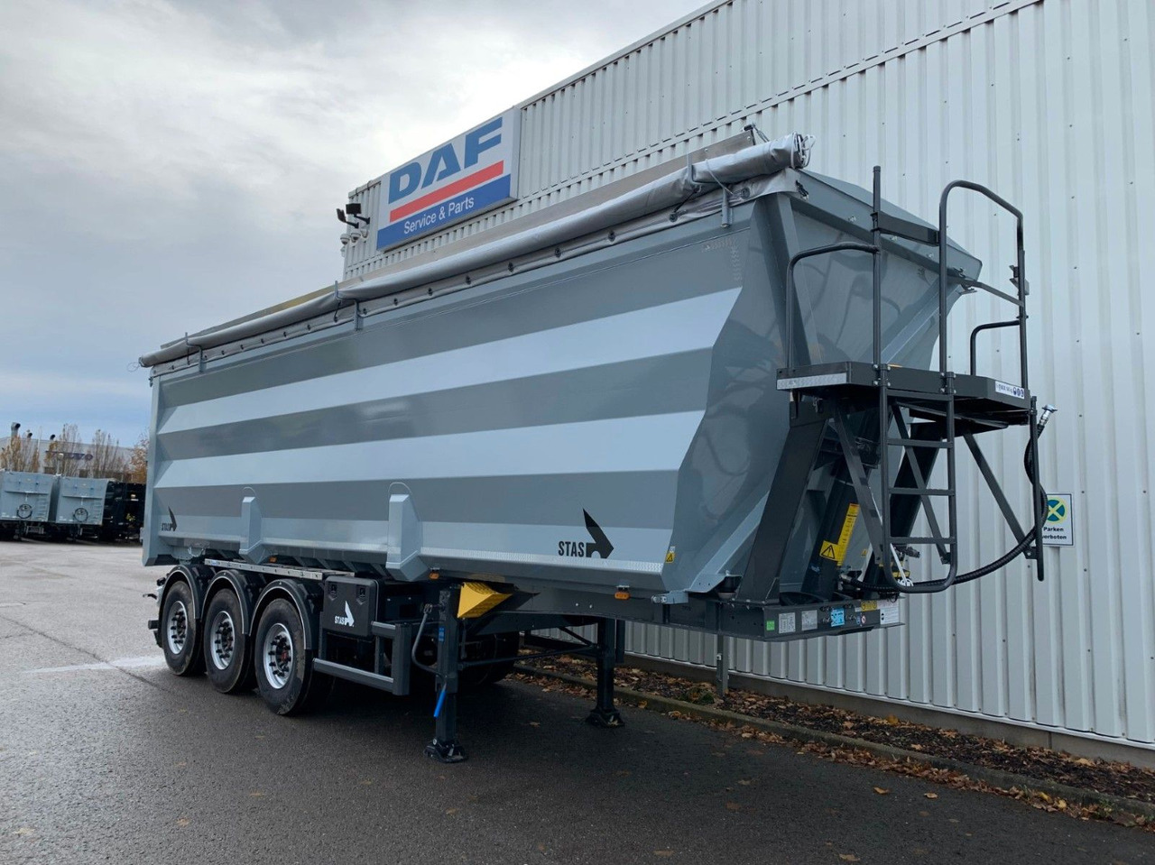 Stas FerroStar 50 cbm Stas FerroStar 50 cbm - סמיטריילר עם מזהיר: תמונה 2 Stas FerroStar 50 cbm Stas FerroStar 50 cbm - סמיטריילר עם מזהיר: תמונה 2