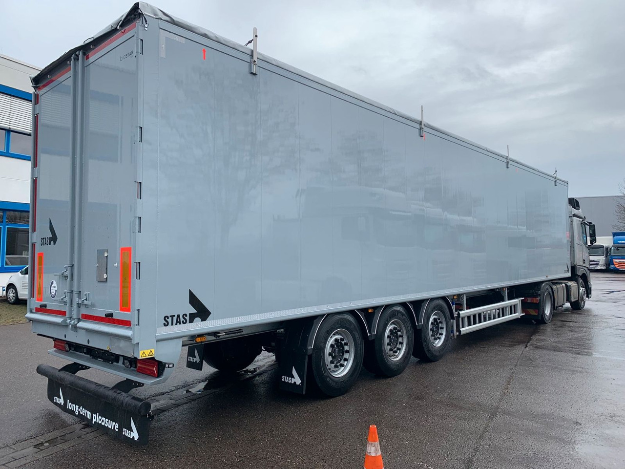 Stas bioSTAR 90,6 cbm - סמיטריילר עם רצפת הליכה: תמונה 2 Stas bioSTAR 90,6 cbm - סמיטריילר עם רצפת הליכה: תמונה 2