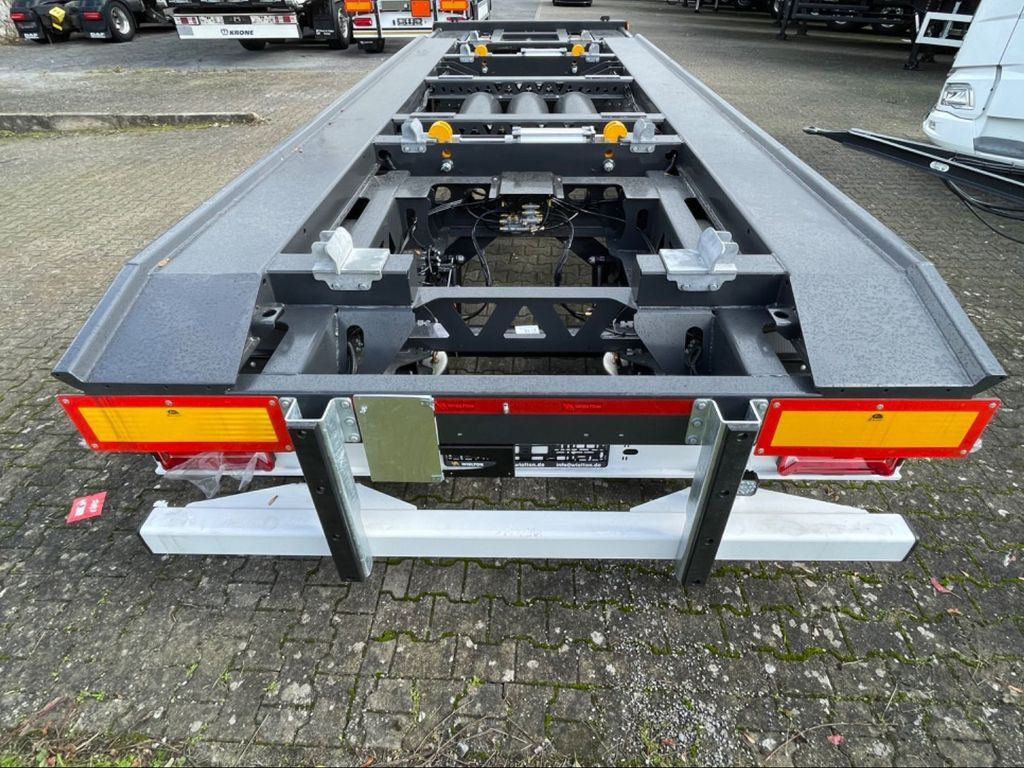 Wielton 2-Achs Außenroller-Abrollanhänger Wielton 2-Achs Außenroller-Abrollanhänger - קרון נגרר מתגלגל/ מדלג: תמונה 4 Wielton 2-Achs Außenroller-Abrollanhänger Wielton 2-Achs Außenroller-Abrollanhänger - קרון נגרר מתגלגל/ מדלג: תמונה 4