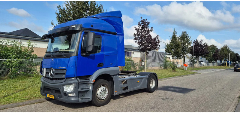 Mercedes-Benz Actros 1833 - יחידת טרקטור: תמונה 1 Mercedes-Benz Actros 1833 - יחידת טרקטור: תמונה 1
