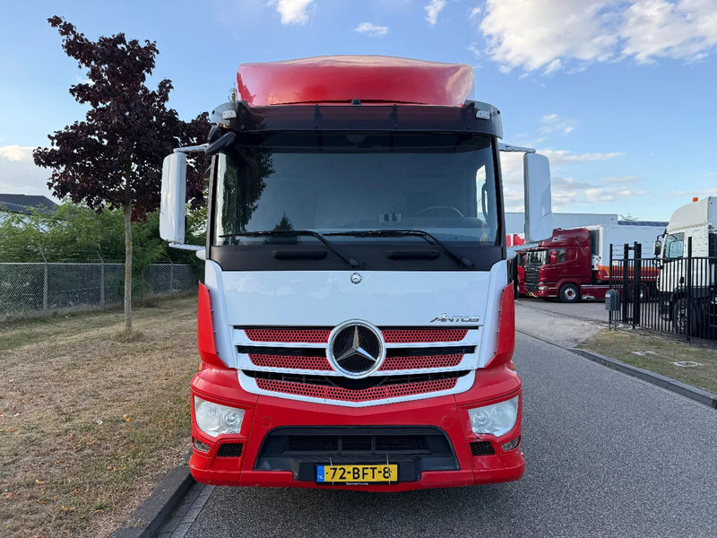 Mercedes-Benz Antos 2027 LL - משאית תיבה: תמונה 3 Mercedes-Benz Antos 2027 LL - משאית תיבה: תמונה 3