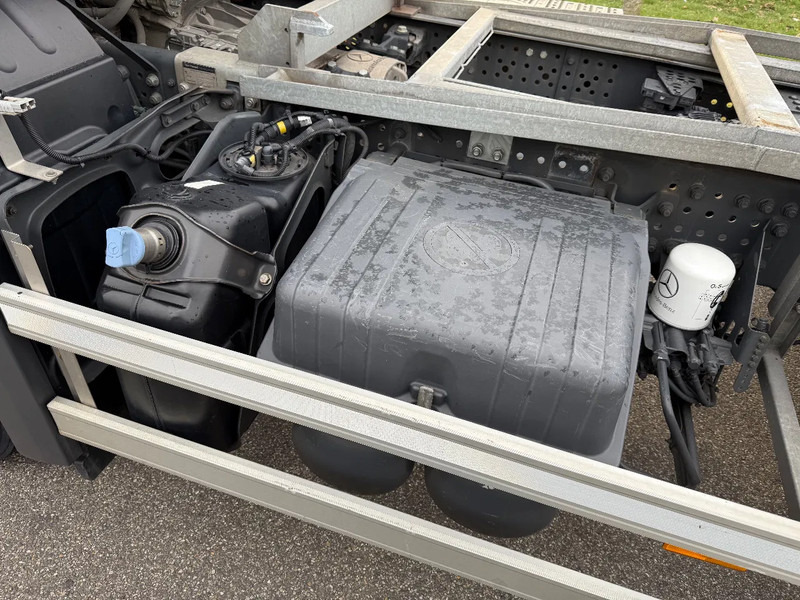 משאית עם שלדת תא Mercedes-Benz Antos 2730 LL 2017: תמונה 15