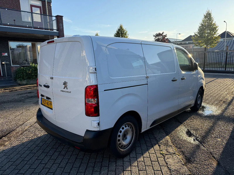 Peugeot Expert 2.0 D 104 KW 2023 BROKEN ENGINE - כלי רכב מסחרי קטן: תמונה 4 Peugeot Expert 2.0 D 104 KW 2023 BROKEN ENGINE - כלי רכב מסחרי קטן: תמונה 4